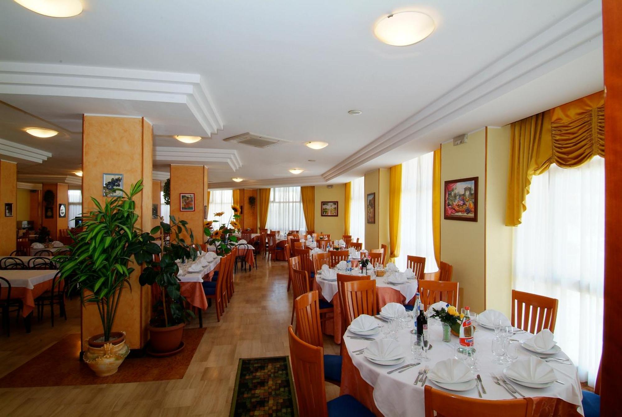 Grand Eurhotel Montesilvano Marina Eksteriør bilde
