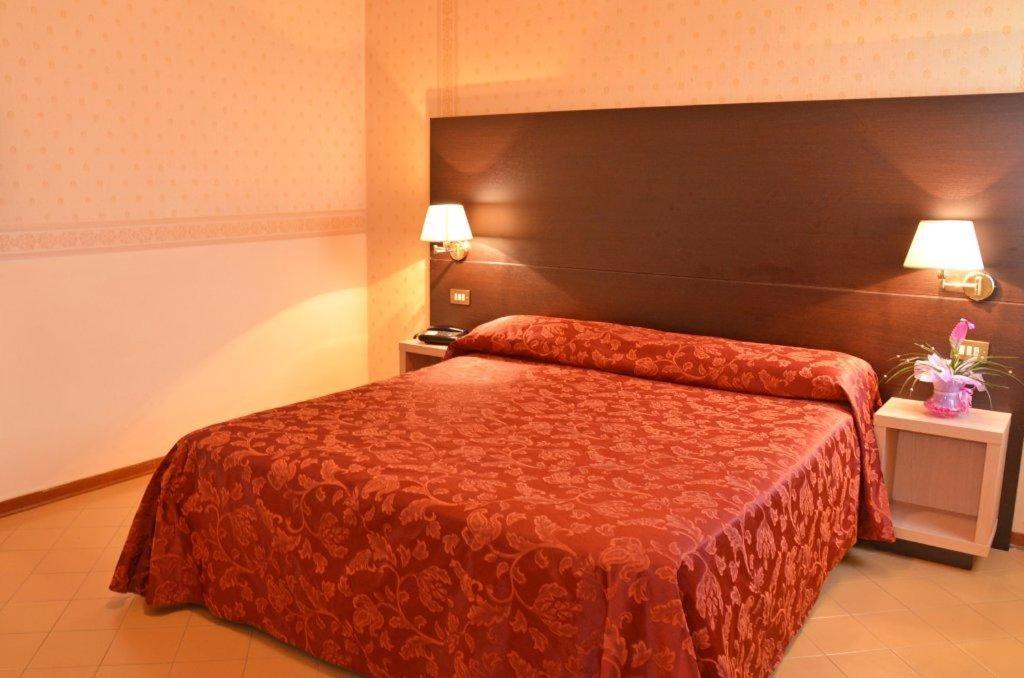 Grand Eurhotel Montesilvano Marina Eksteriør bilde